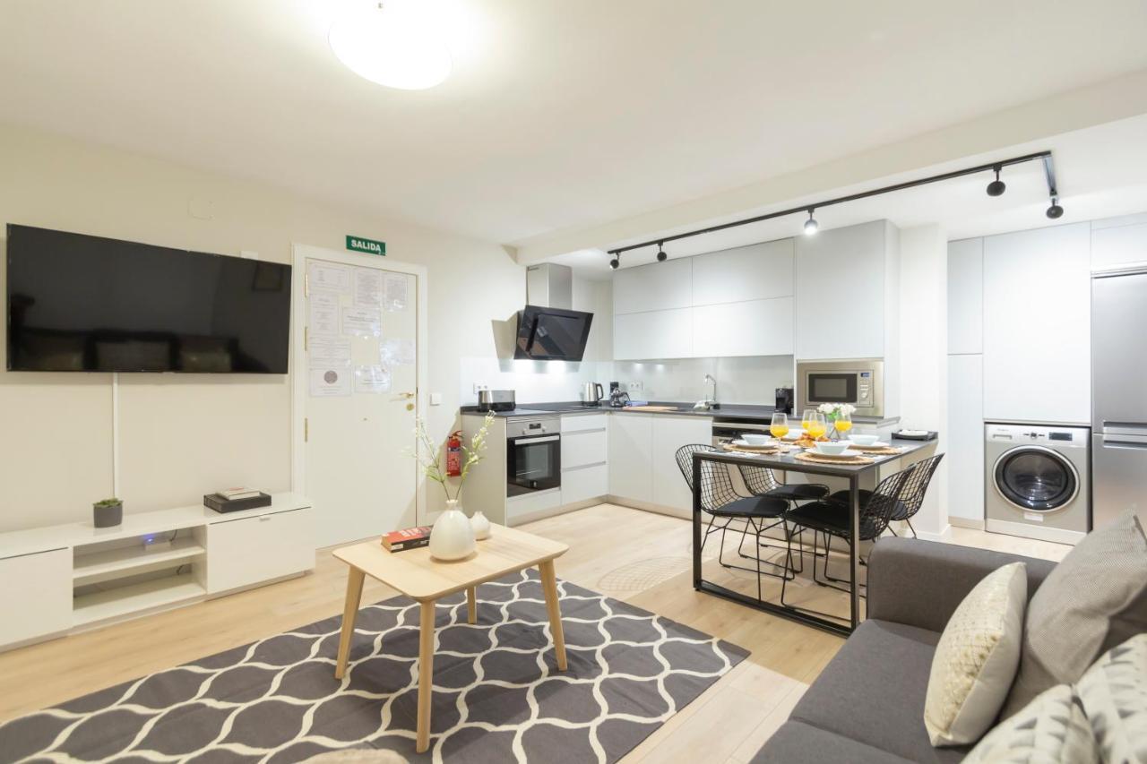 Dobo Homes Clara Del Rey Madrid Exterior foto